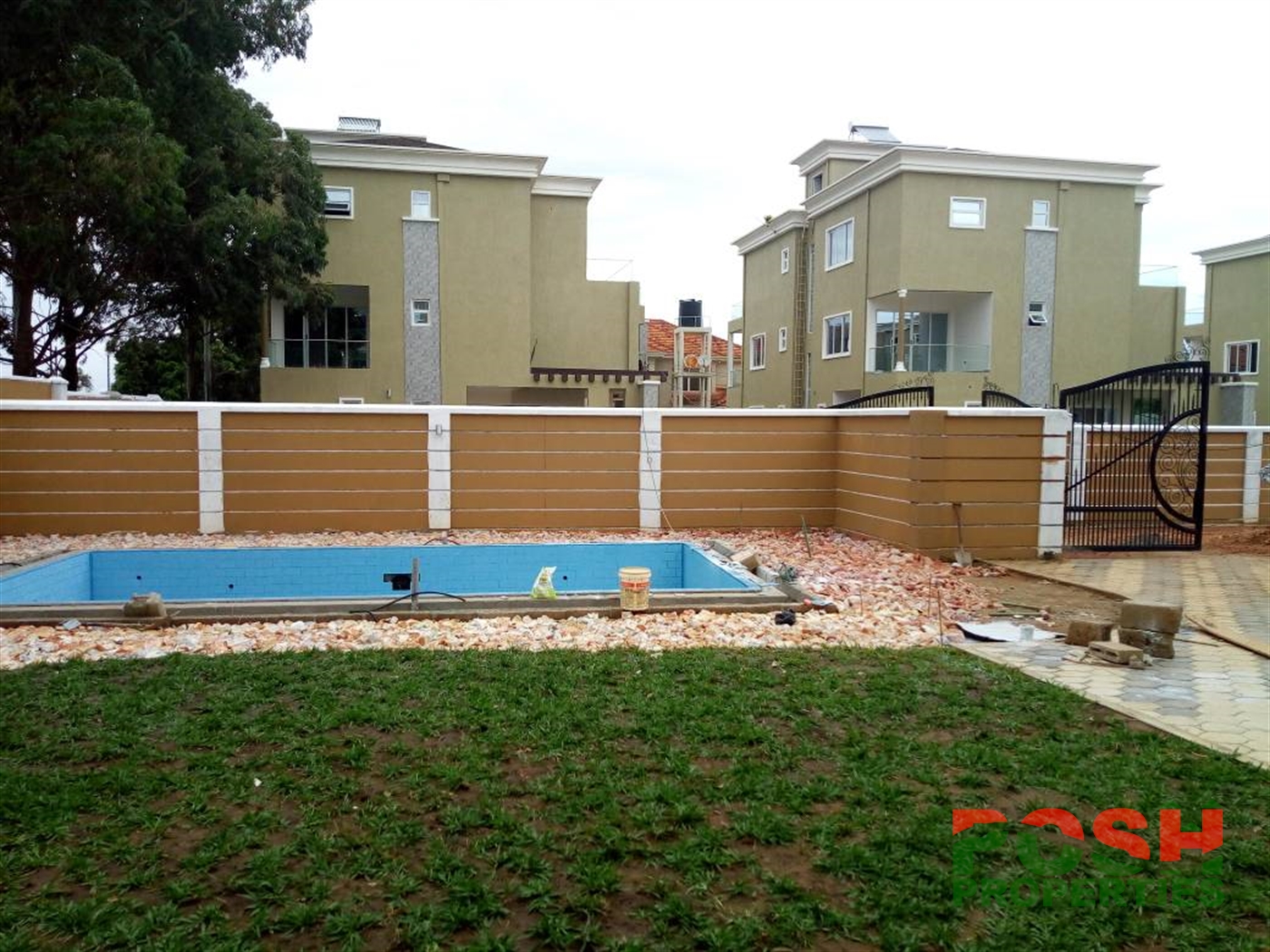 Mansion for sale in Munyonyo Kampala