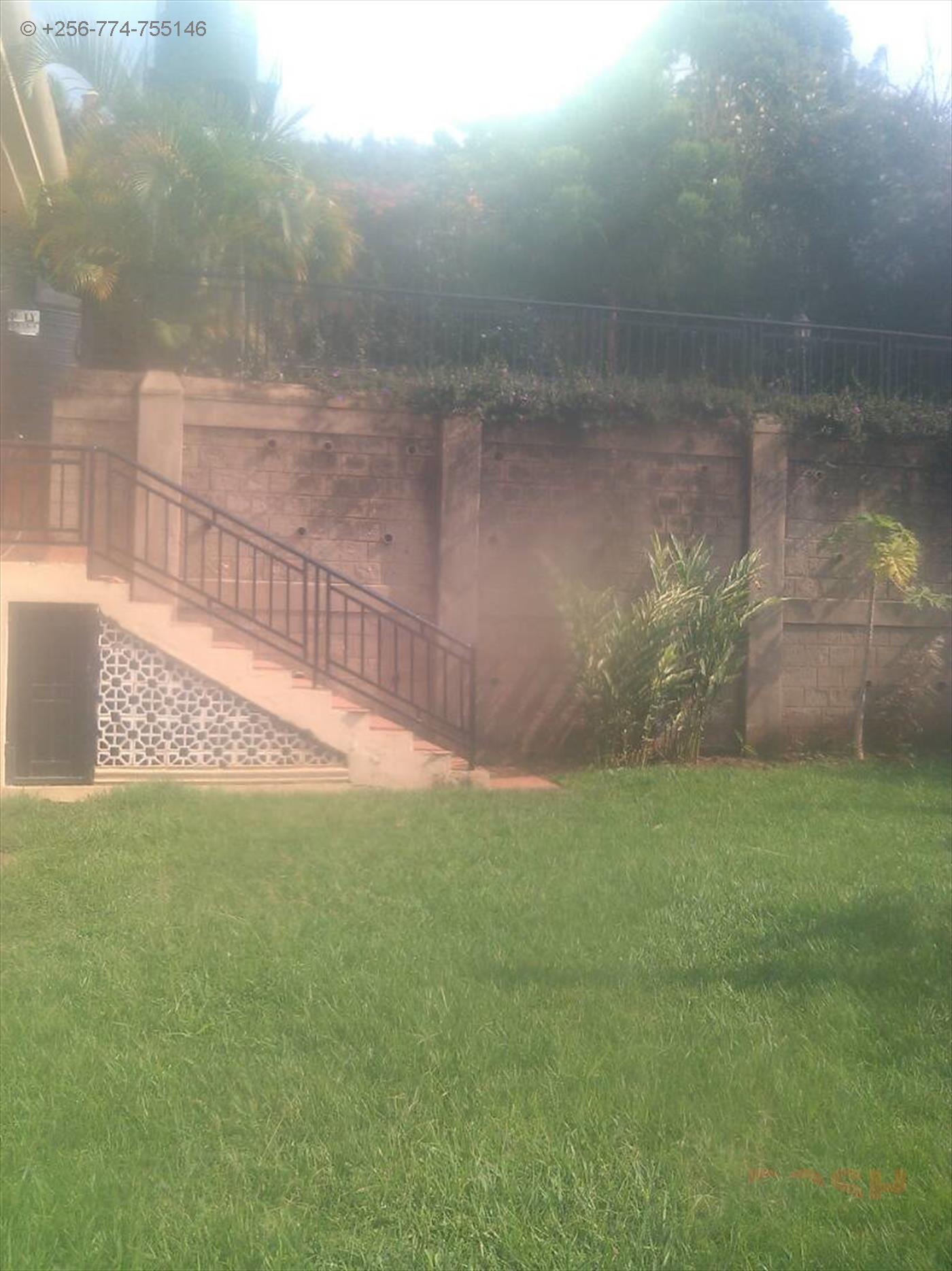 Mansion for sale in Lubowa Wakiso