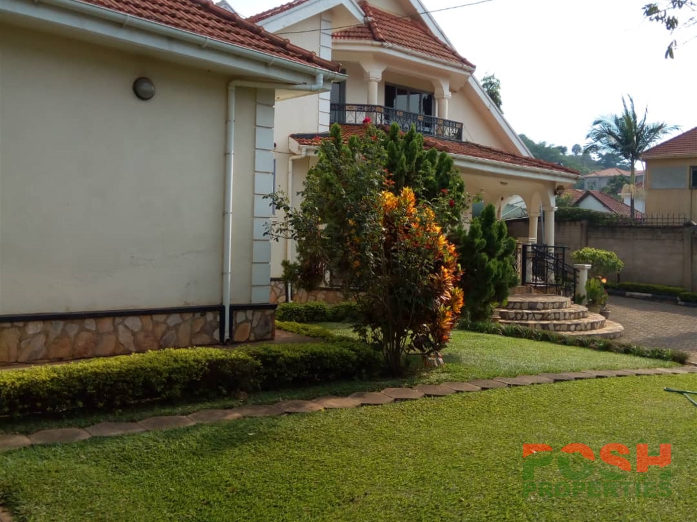 Mansion for sale in Munyonyo Kampala