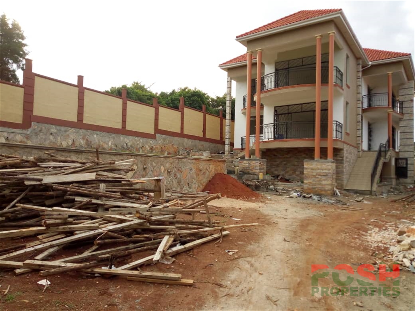 Mansion for sale in Munyonyo Wakiso