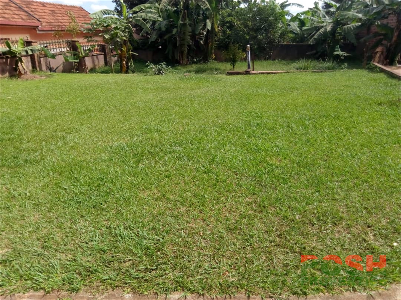 Bungalow for sale in Mutundwe Wakiso