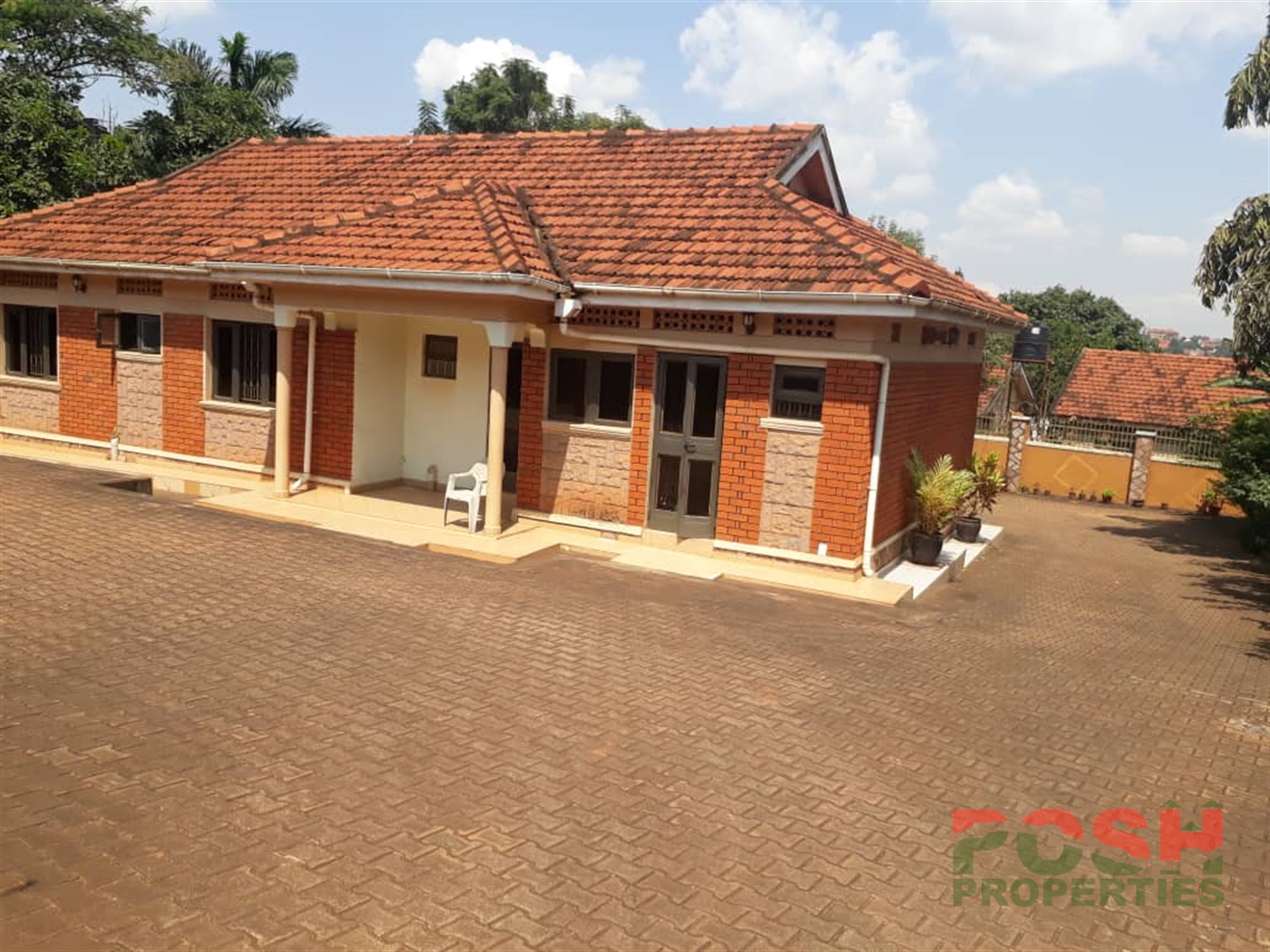 Bungalow for rent in Naalya Kampala