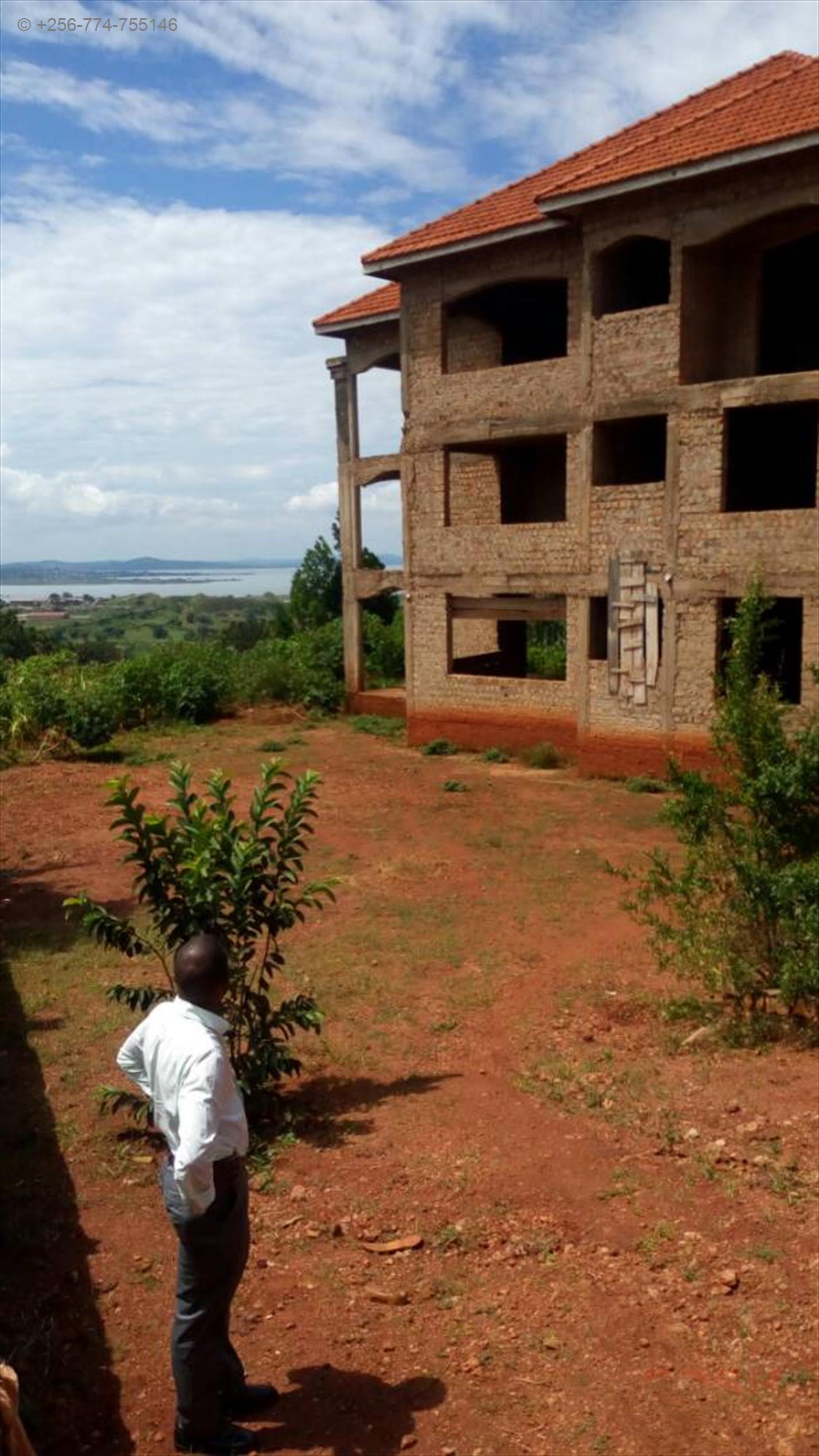 Mansion for sale in Bwebajja Wakiso