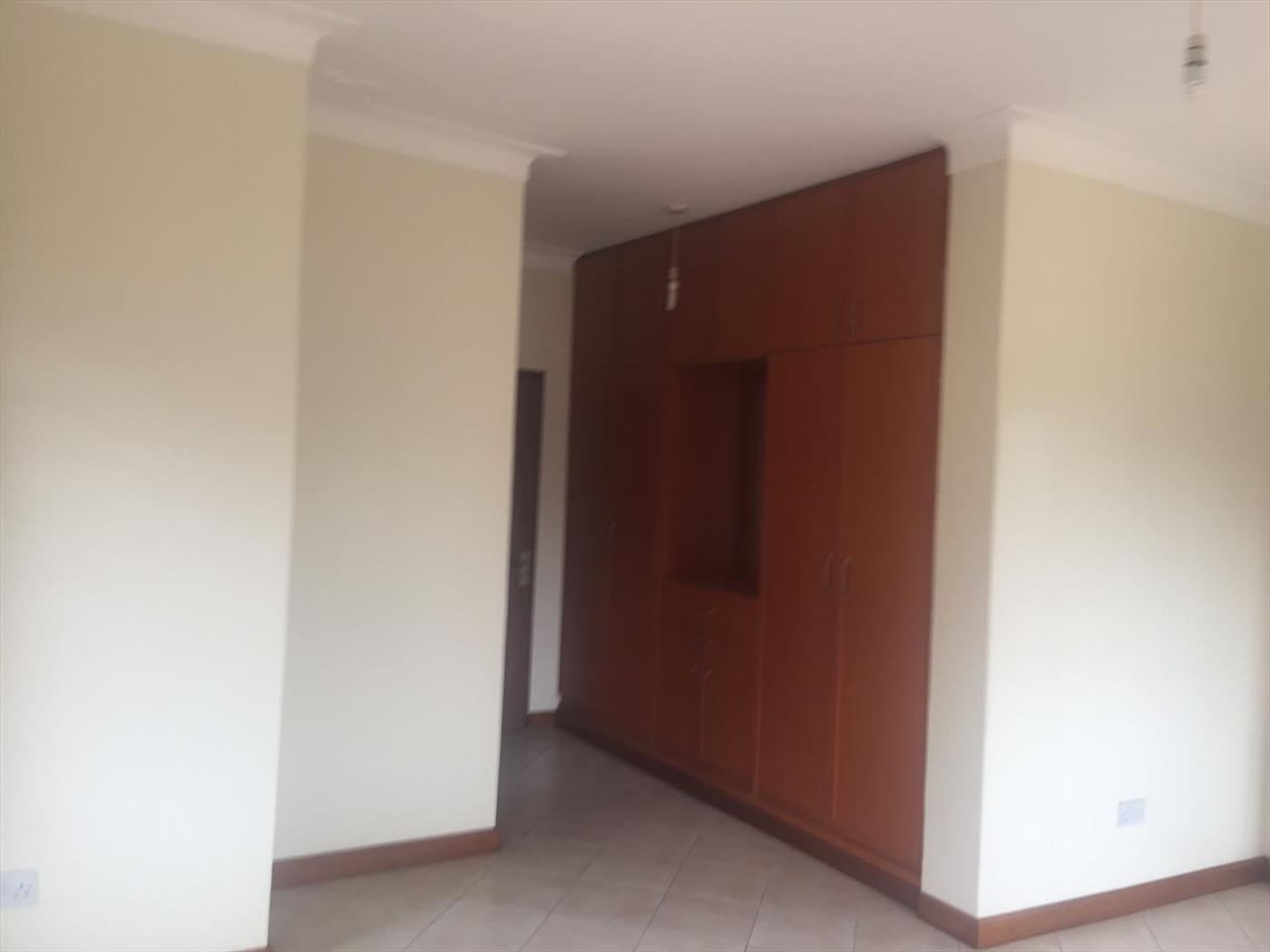 Bungalow for sale in Kyaliwajjala Wakiso