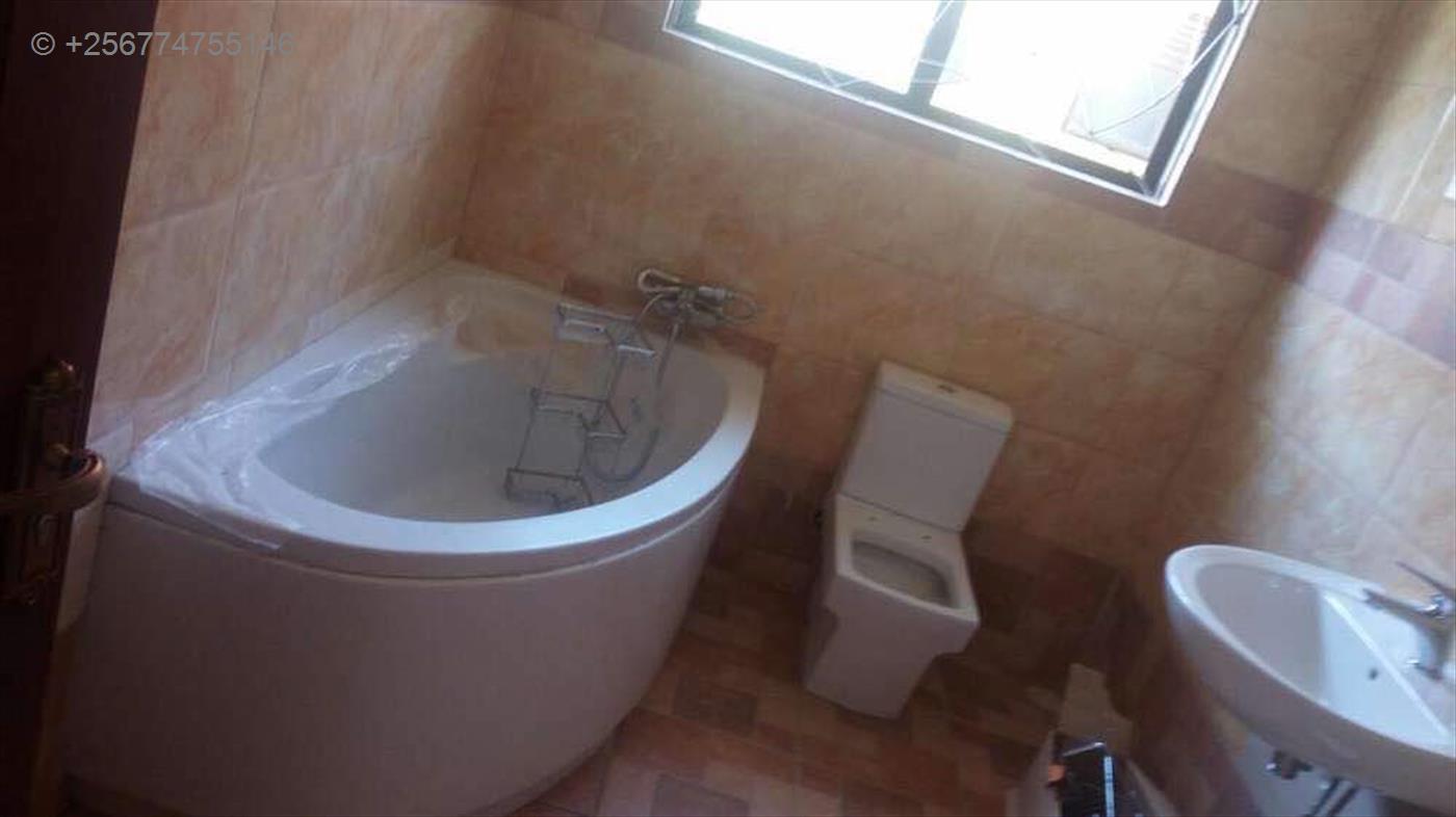 Town House for rent in Mbuya Kampala