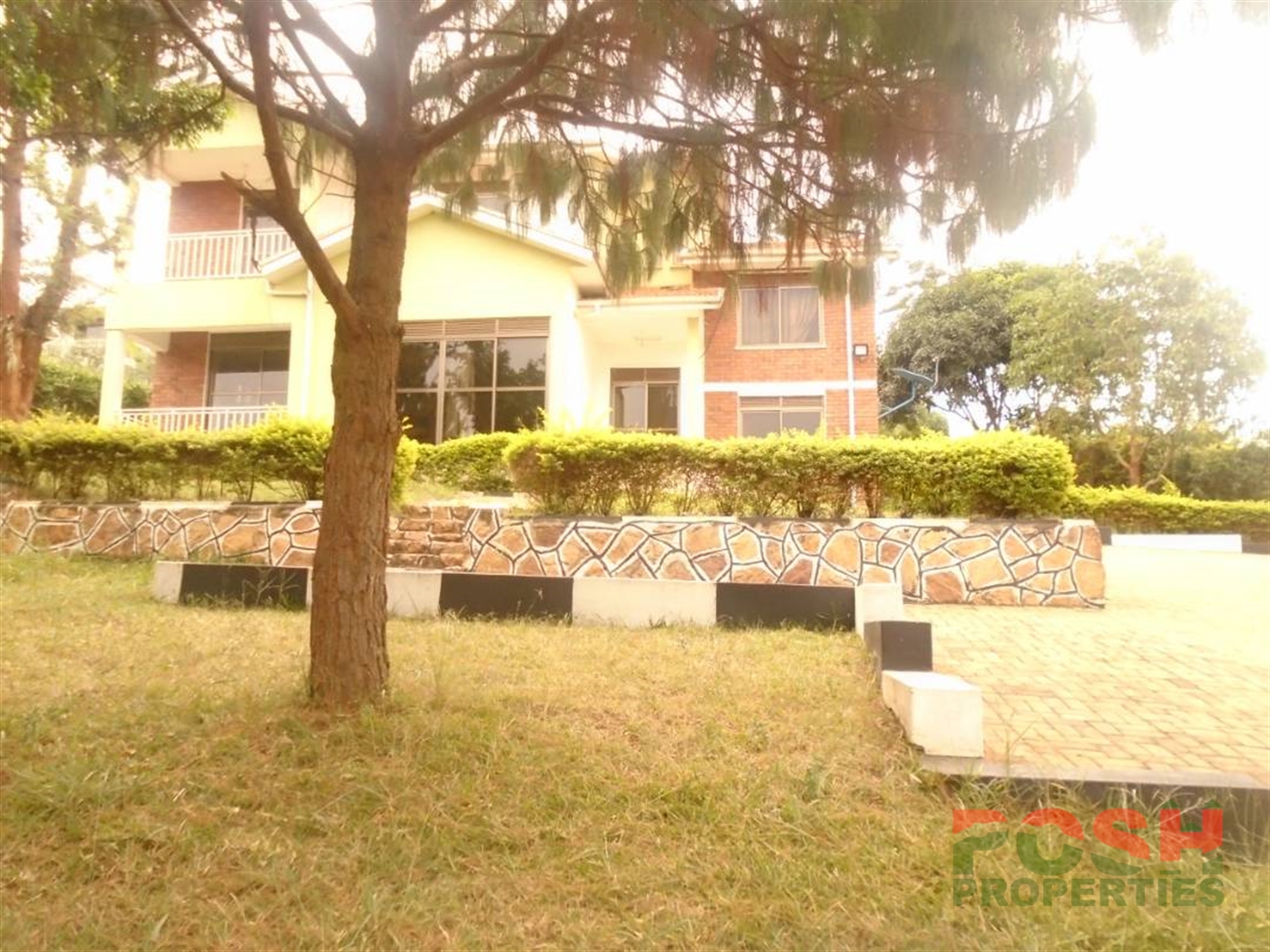 Mansion for sale in Kitende Wakiso