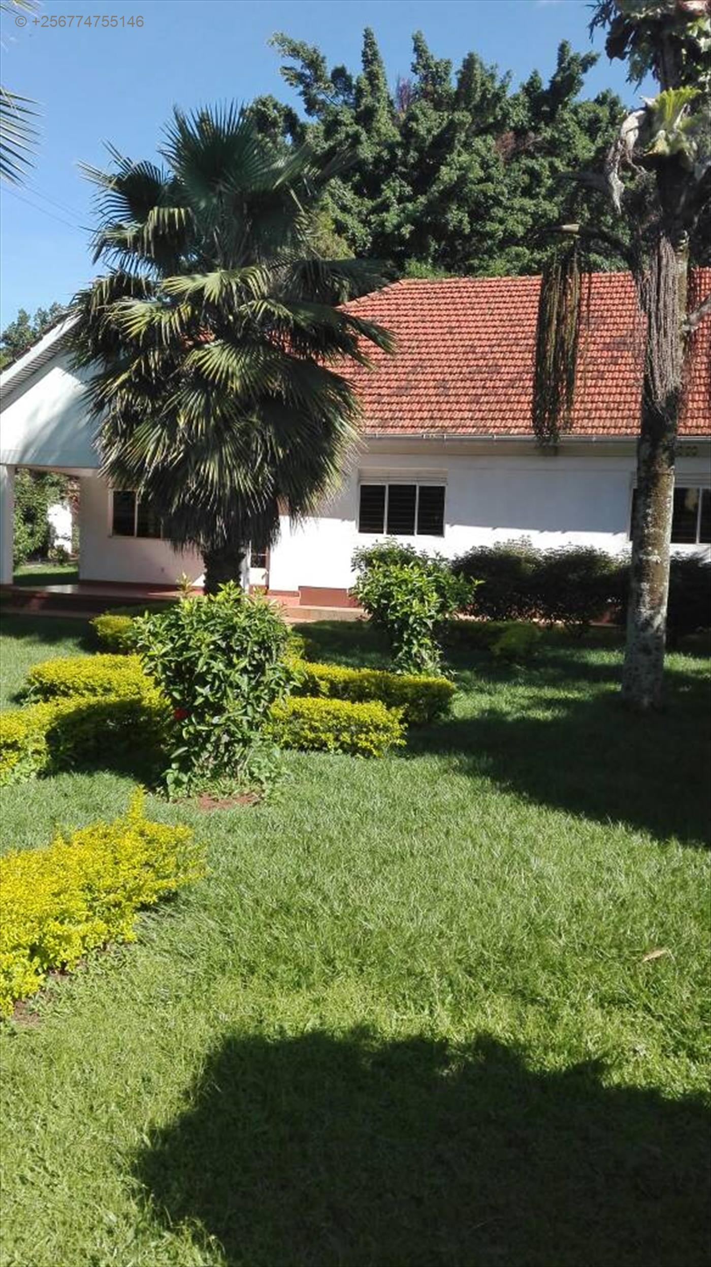 Bungalow for sale in Bugoloobi Kampala