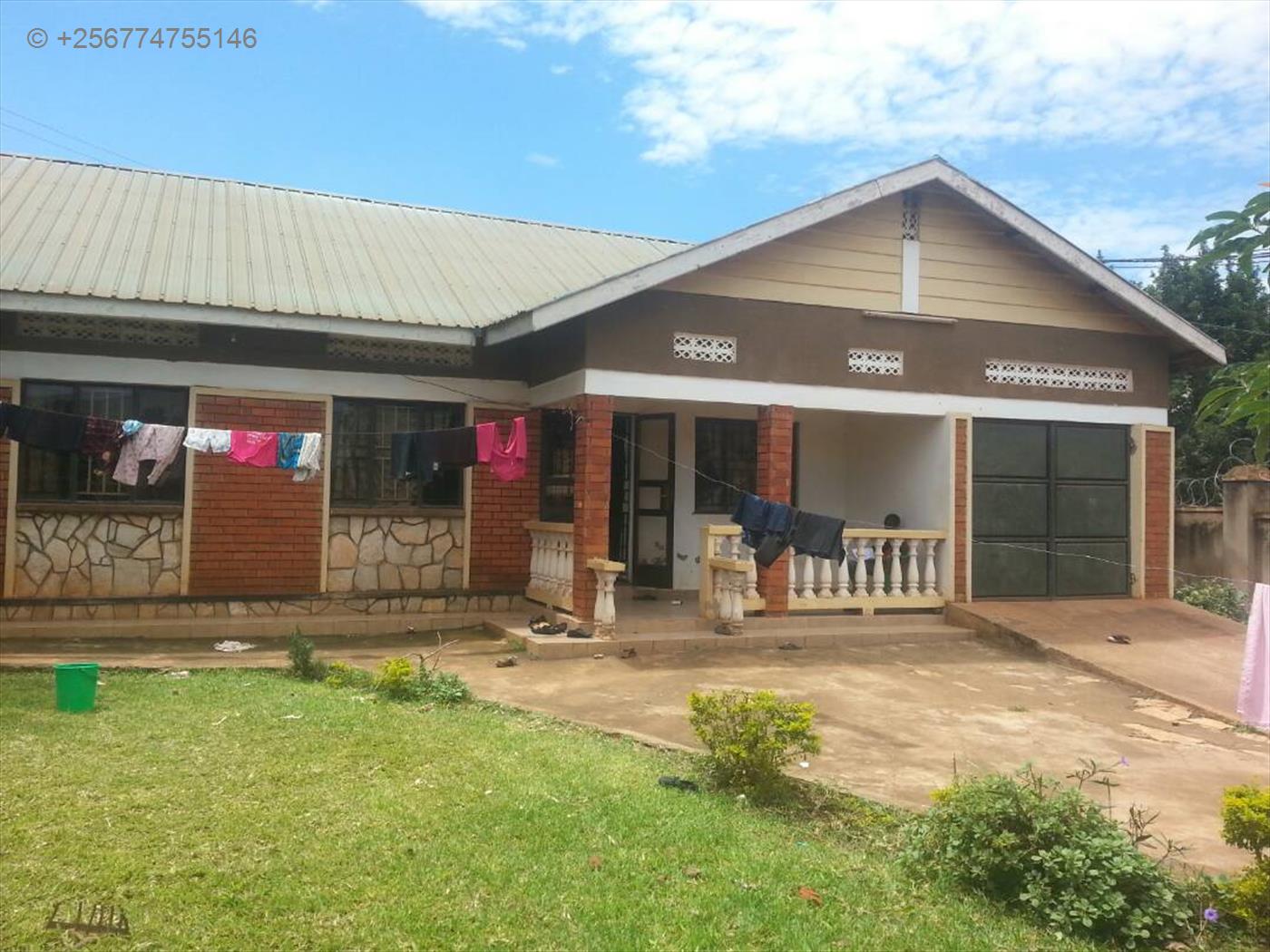 Bungalow for sale in Kiwaatule Kampala