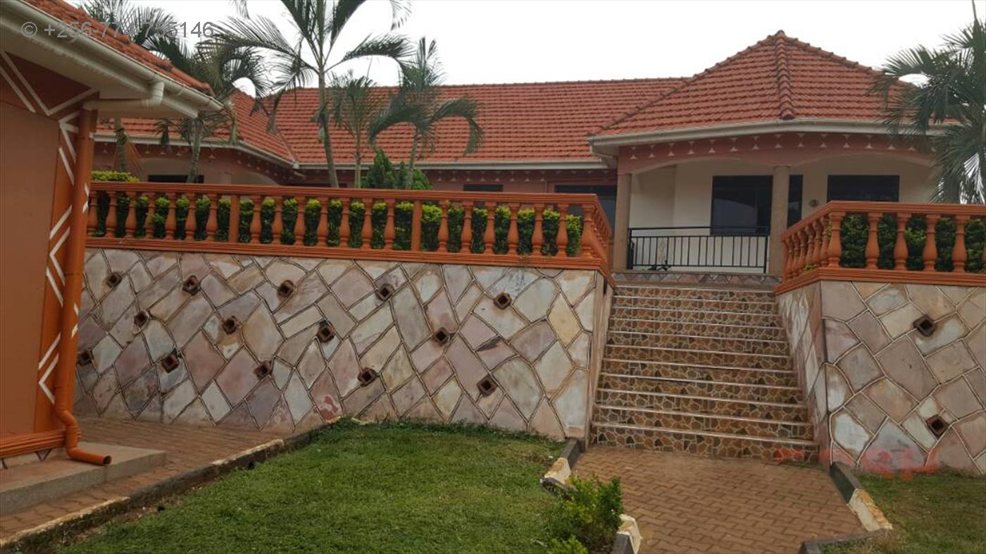 Bungalow for sale in Seguku Wakiso