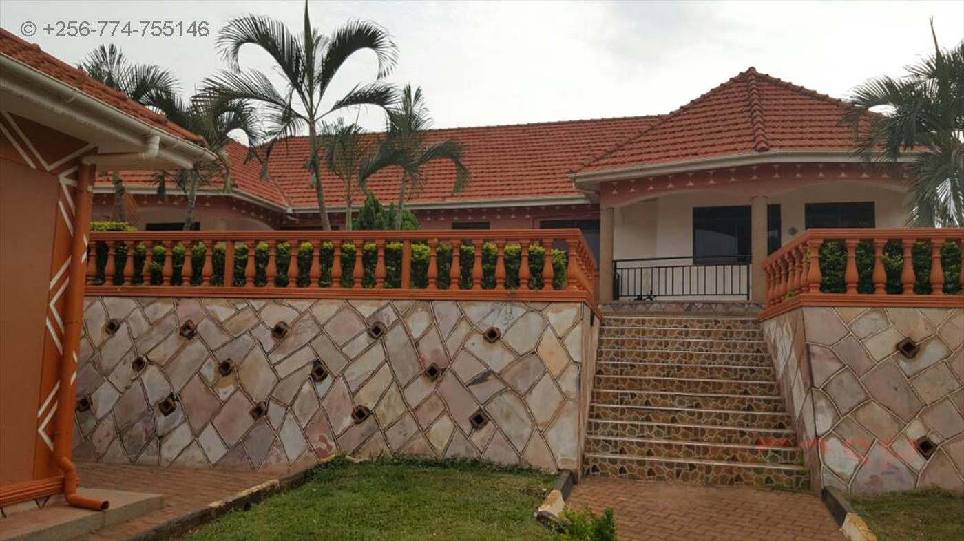 Bungalow for sale in Seguku Wakiso