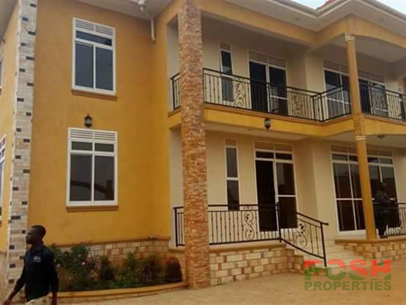 Mansion for rent in Kira Wakiso