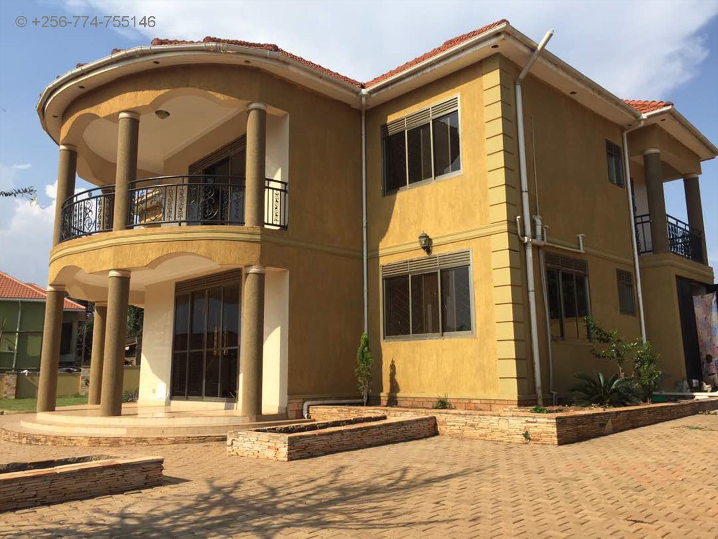 Mansion for sale in Kajjansi Wakiso