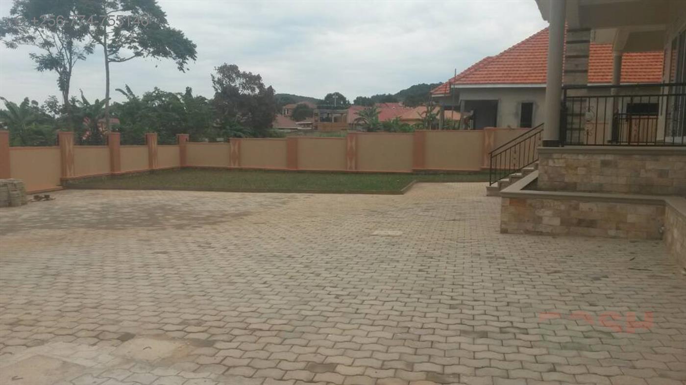 Bungalow for sale in Kitende Wakiso