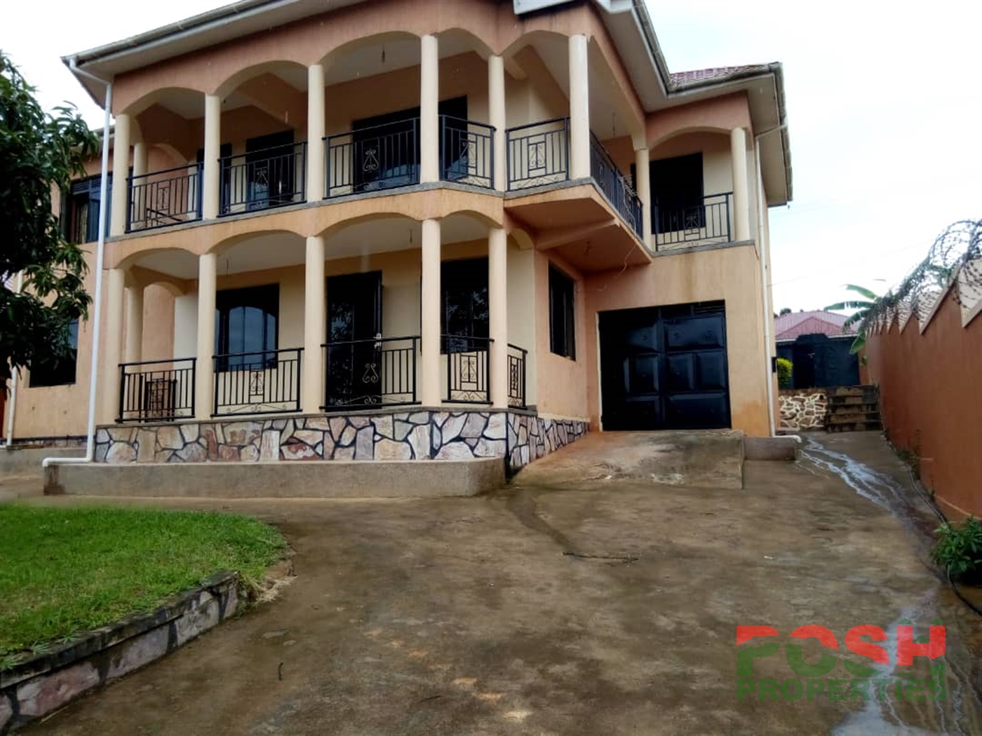Mansion for sale in Kitala Wakiso