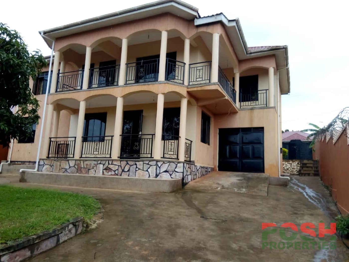 Mansion for sale in Kitala Wakiso