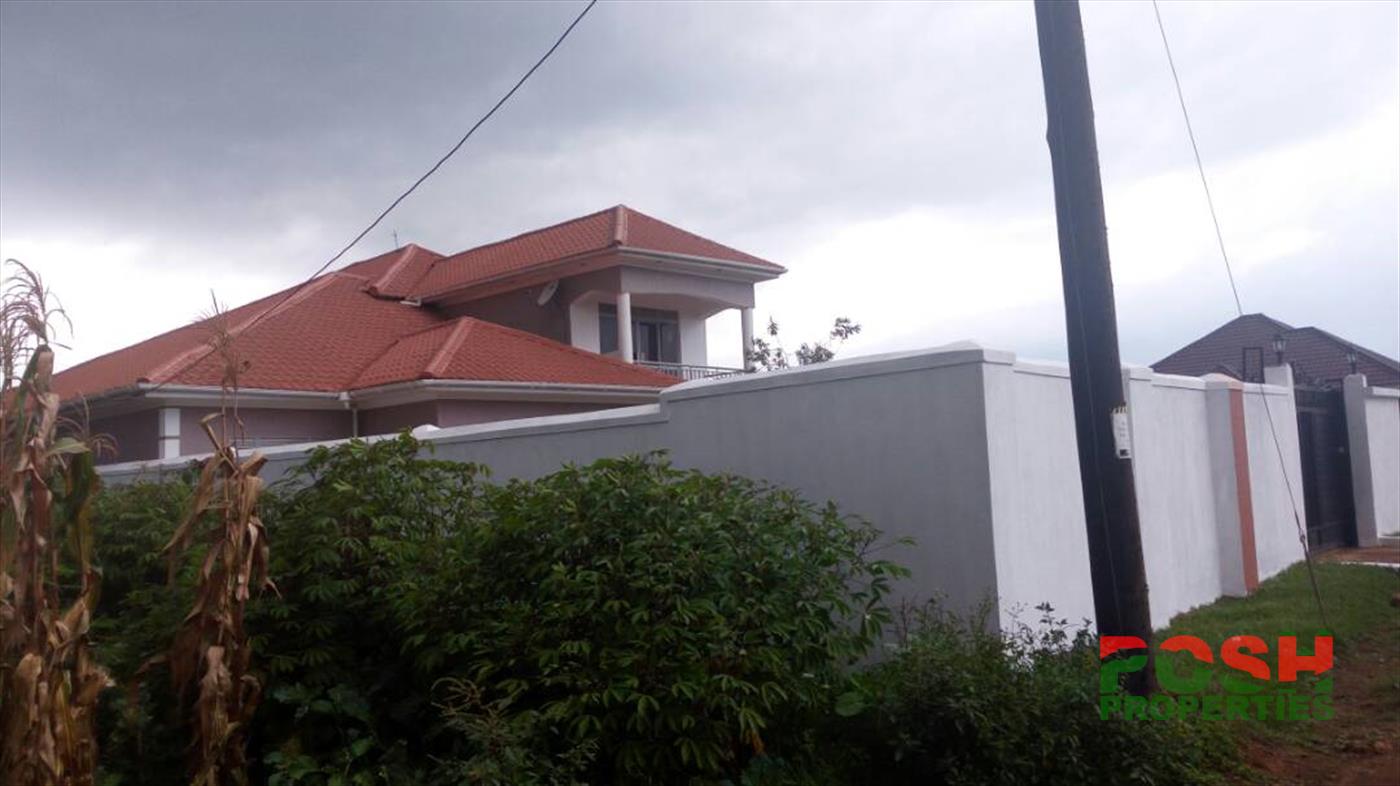 Mansion for sale in Kawuku Wakiso