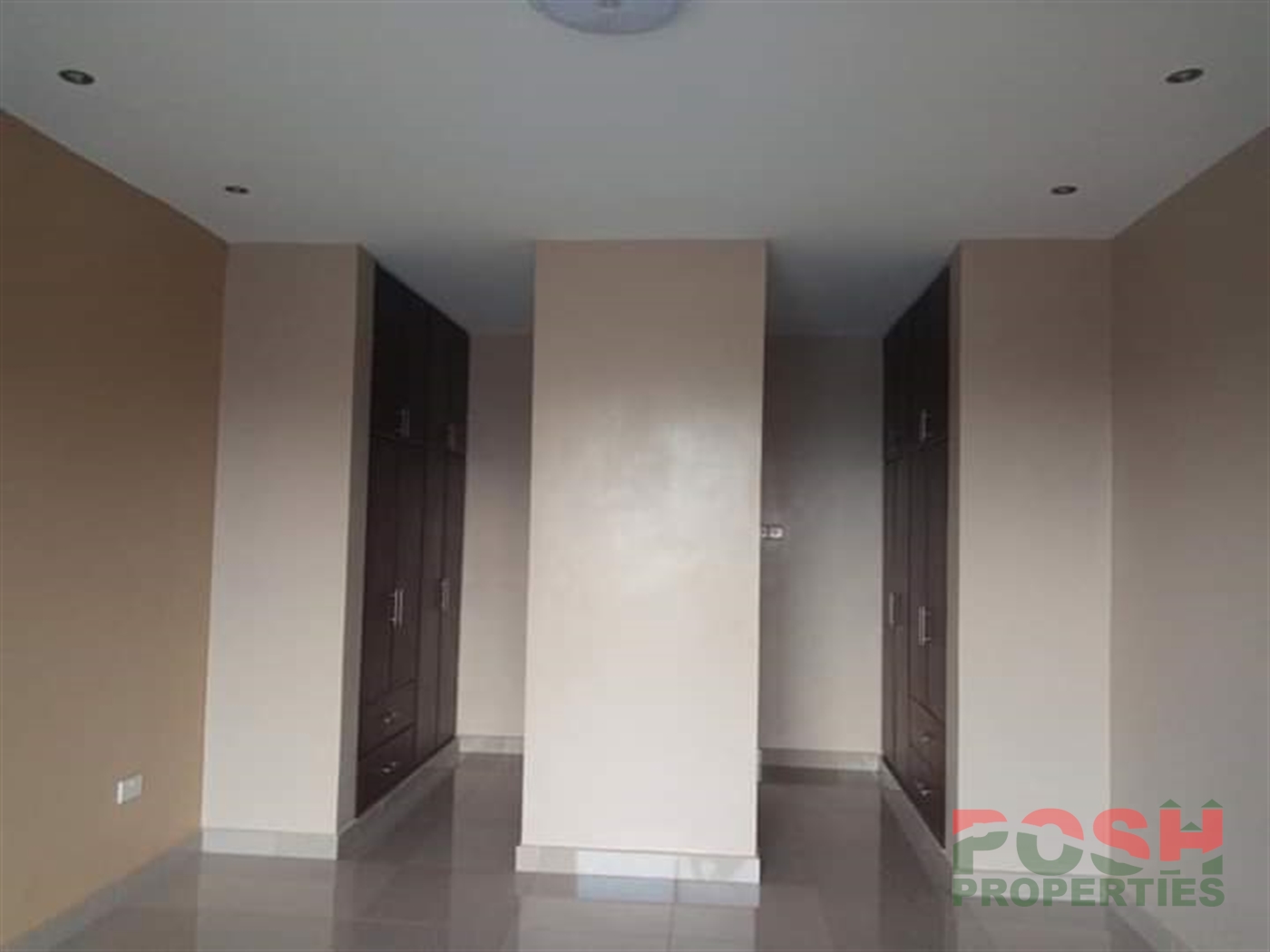 Town House for rent in Mbuya Kampala