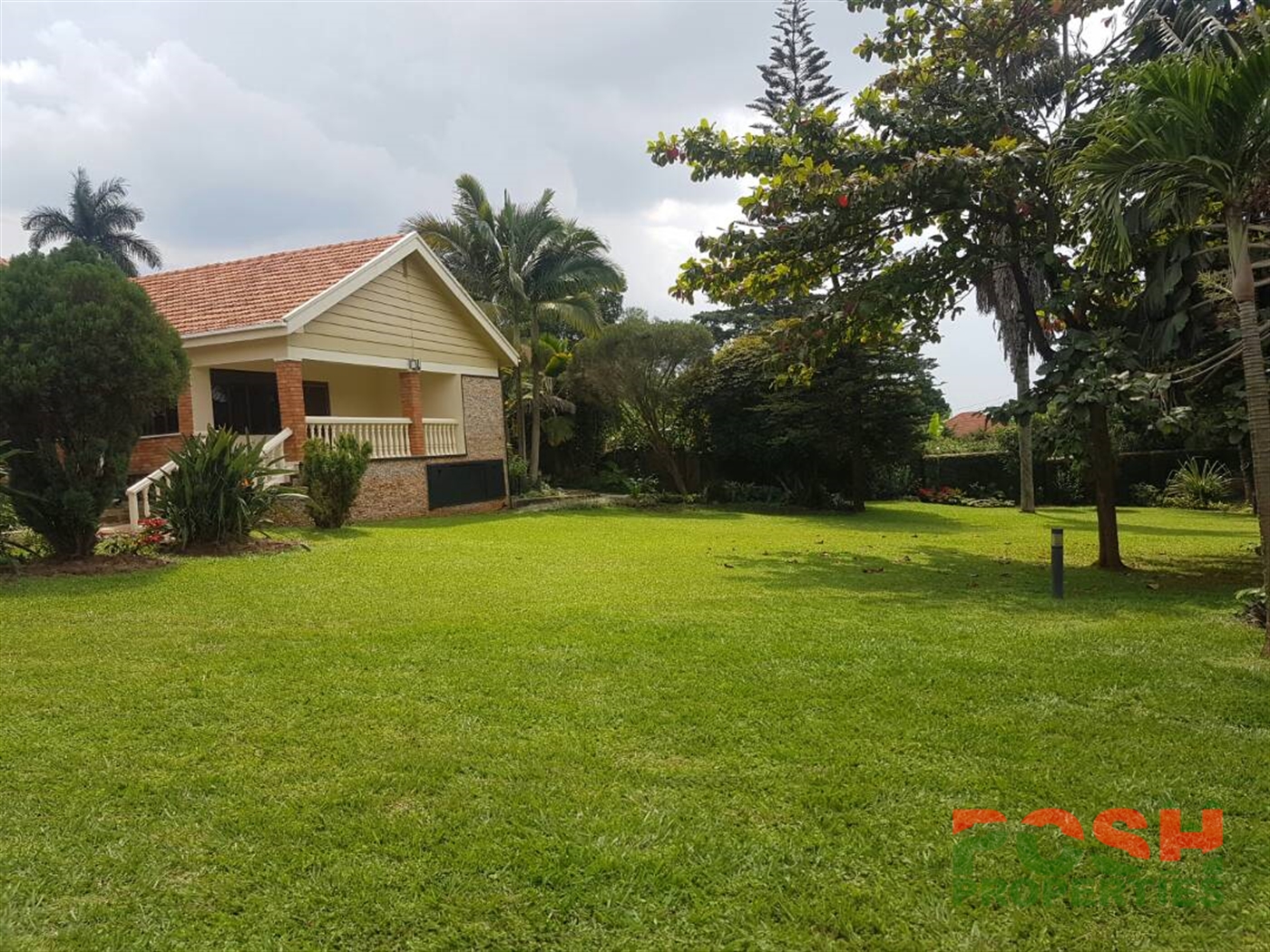 Bungalow for sale in Muyenga Kampala