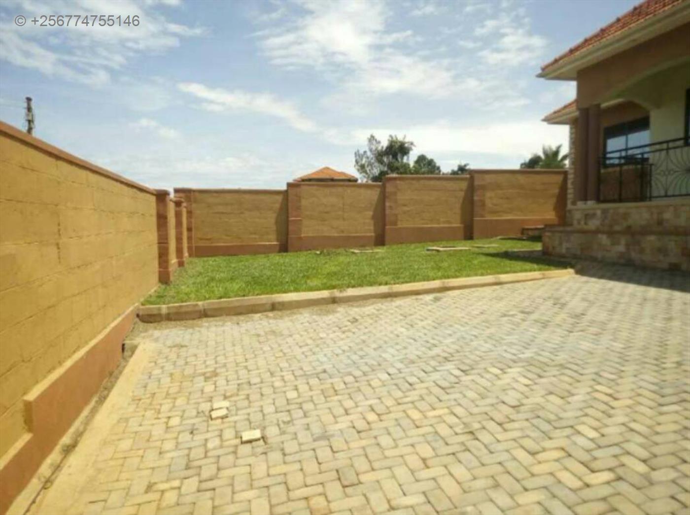 Bungalow for sale in Kyanja Wakiso