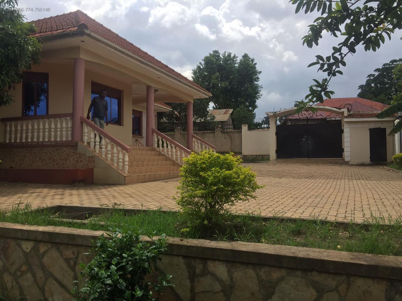 Bungalow for sale in Matugga Wakiso