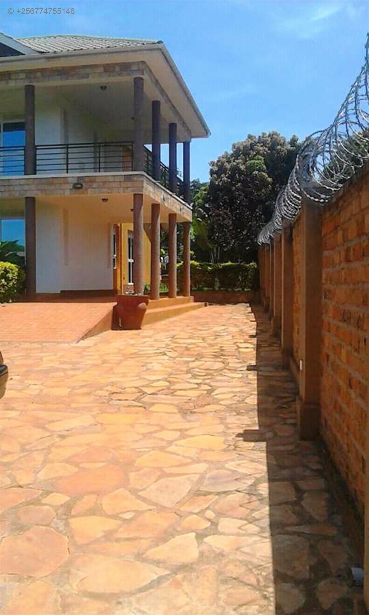 Mansion for sale in Garuga Wakiso