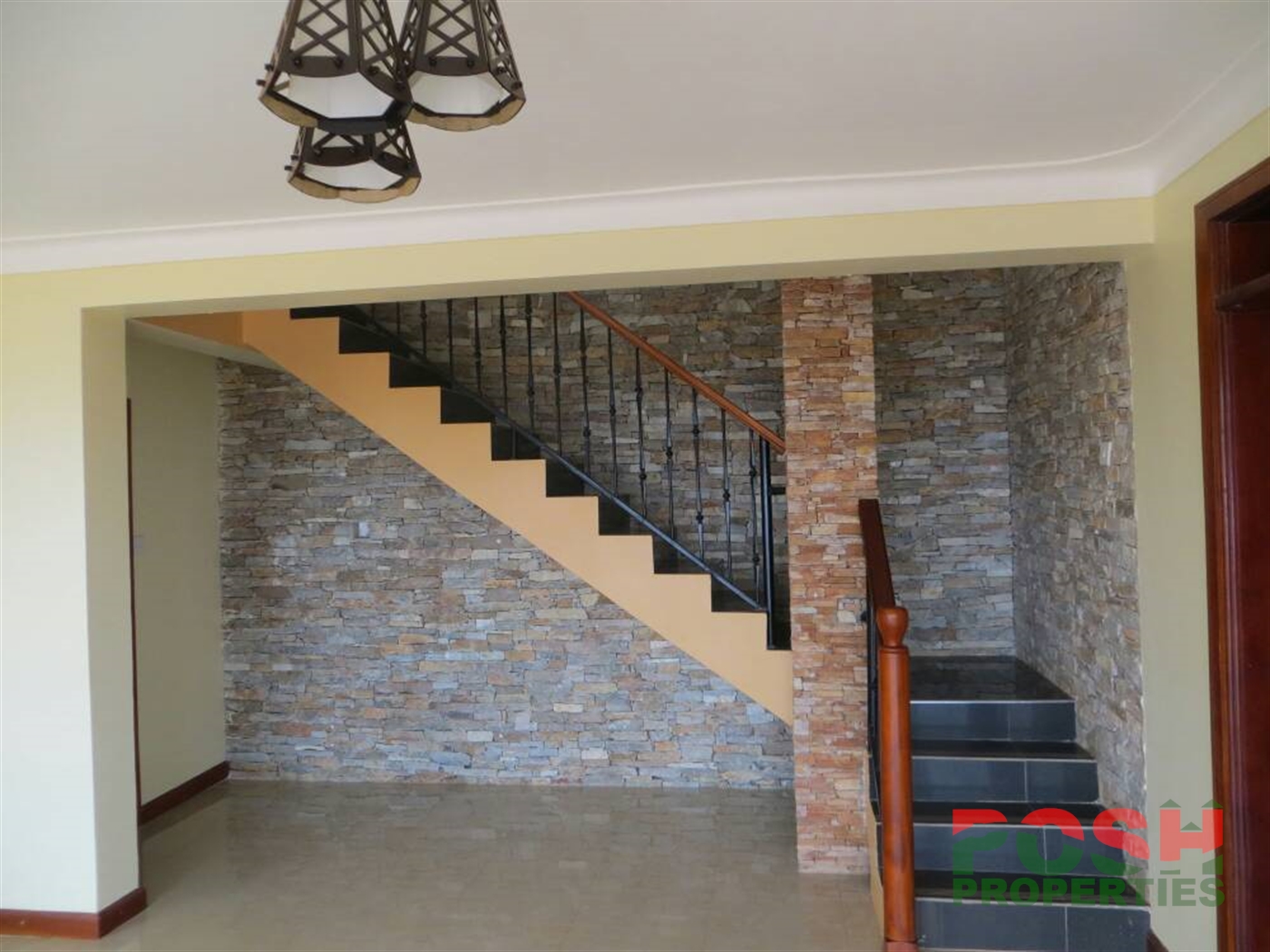 Mansion for rent in Bwebajja Wakiso