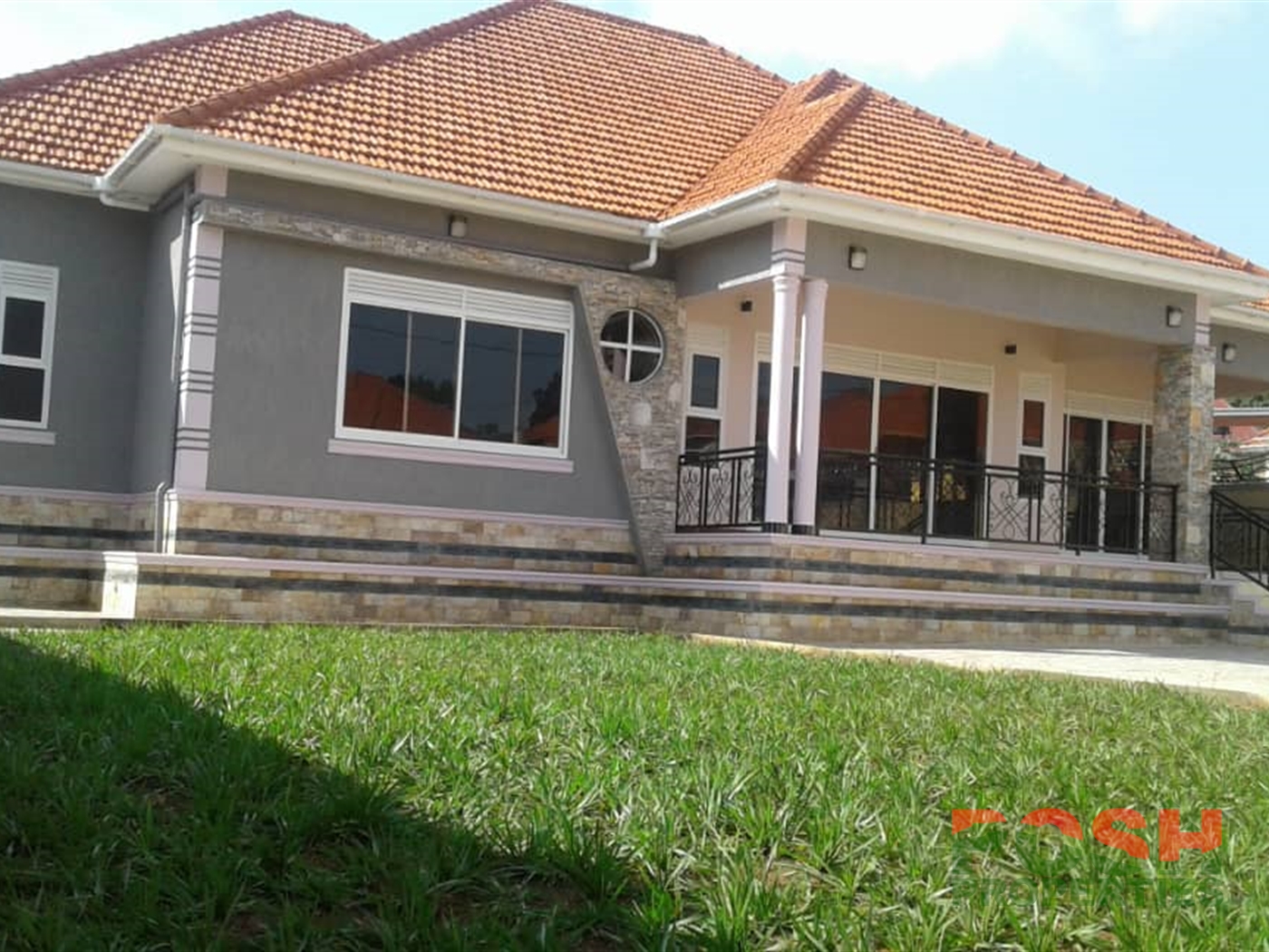 Bungalow for sale in Kitende Wakiso