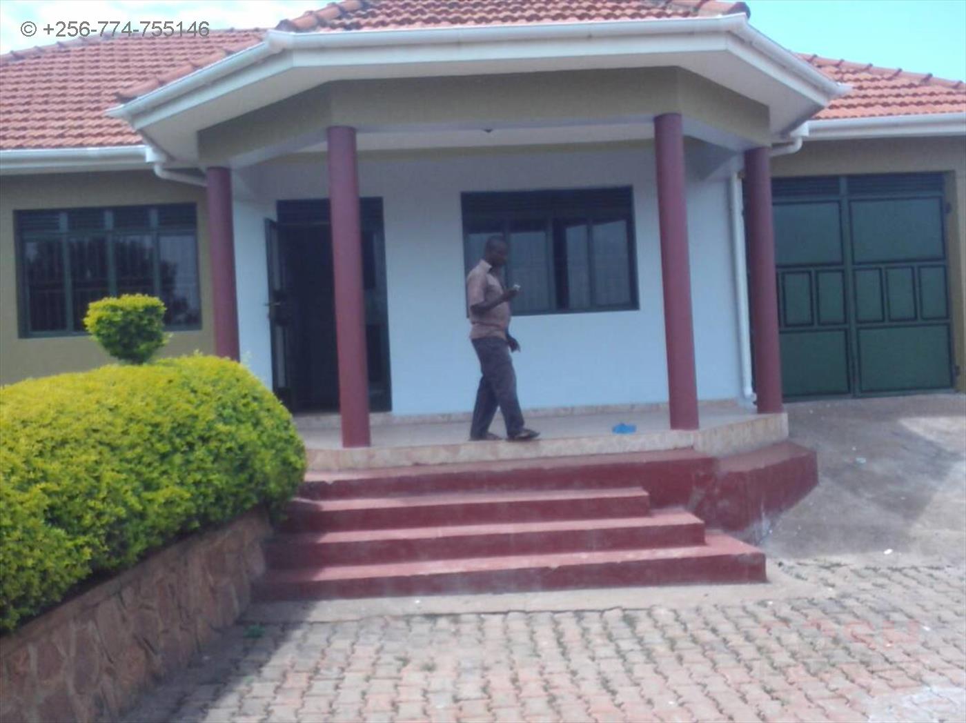 Bungalow for sale in Bwebajja Wakiso