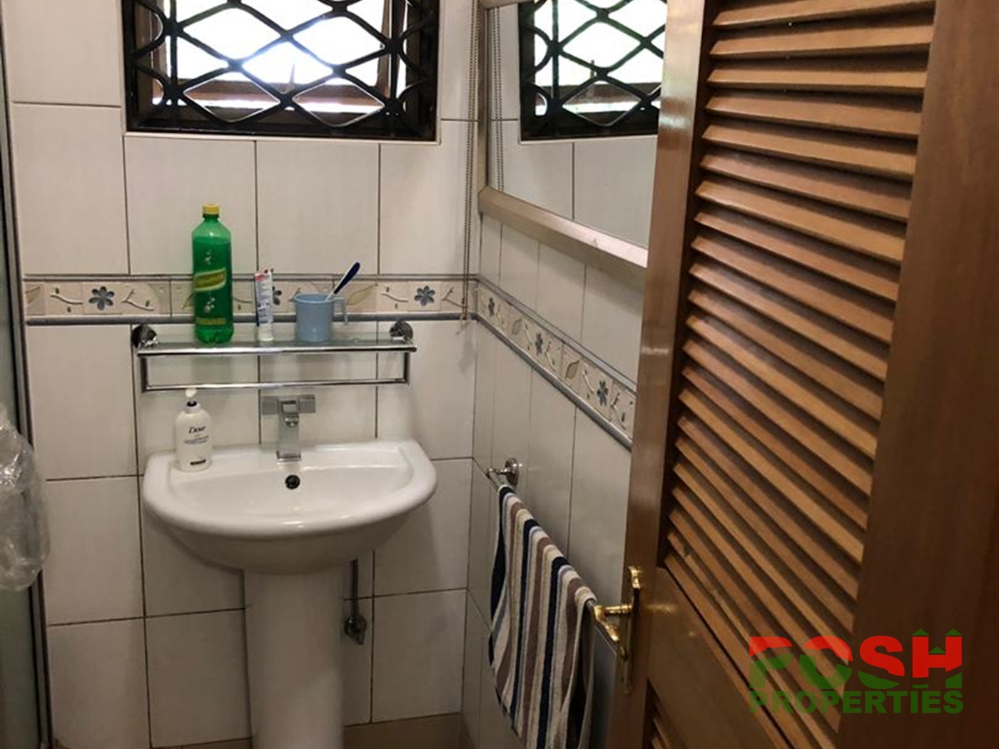 Bungalow for rent in Mbuya Kampala