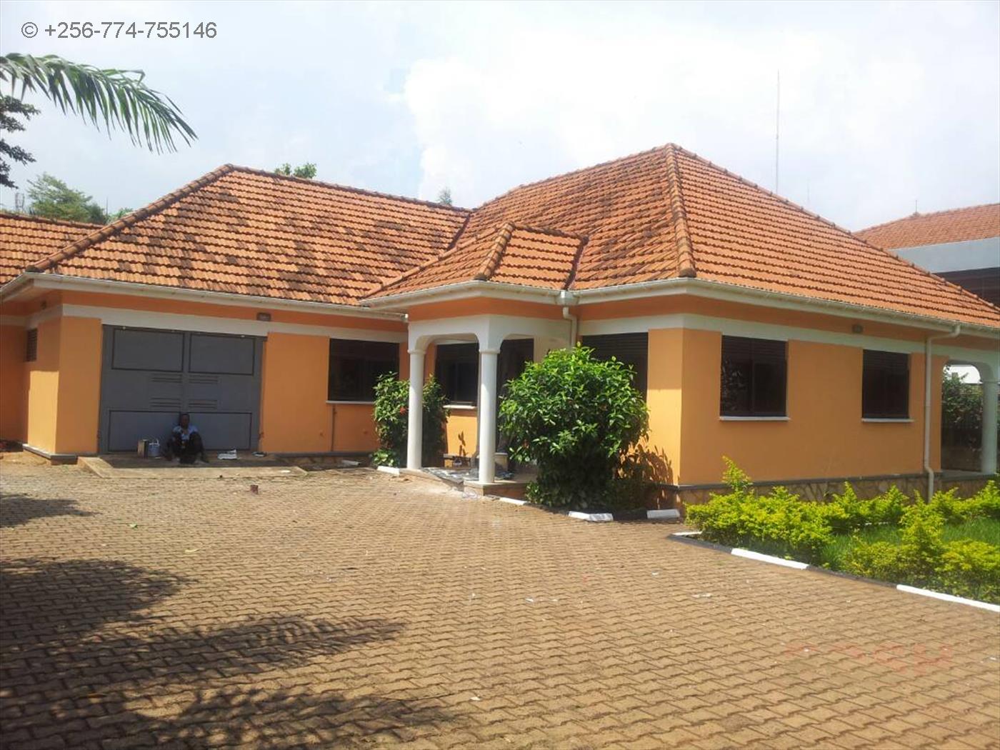 Bungalow for rent in Bukoto Kampala