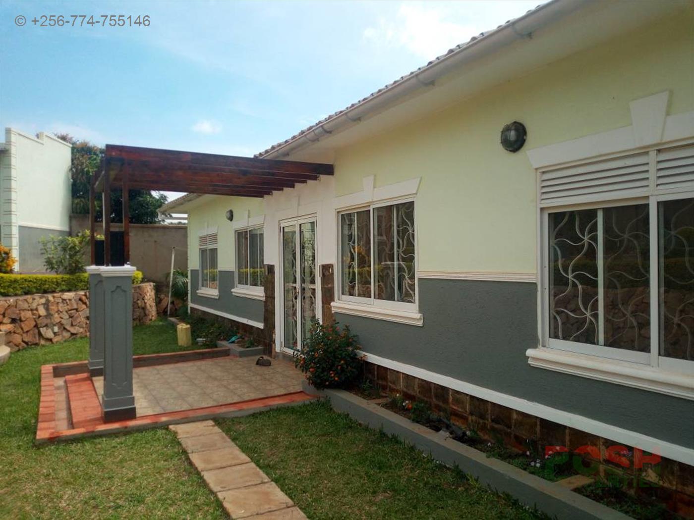 Mansion for sale in Mutungo Wakiso