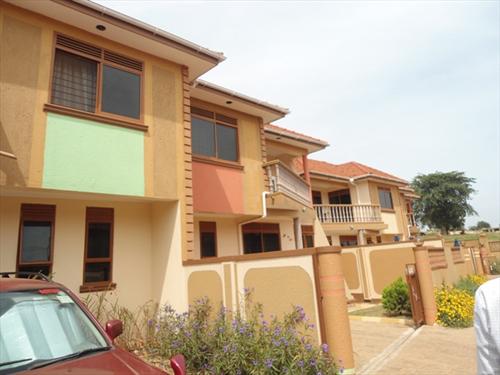 Storeyed house for rent in Muyenga Kampala