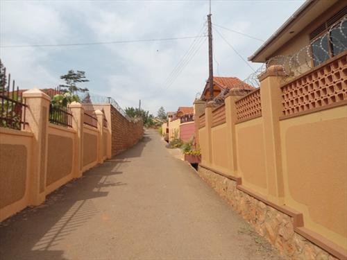 Storeyed house for rent in Muyenga Kampala