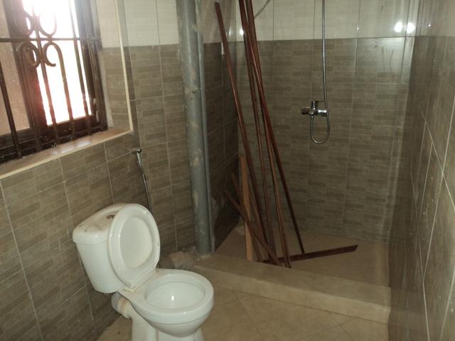 Bathroom (Toilet)