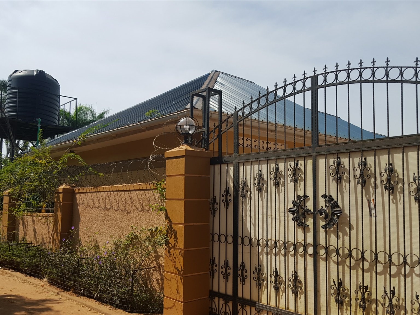 Semi Detached for rent in Nansana Wakiso