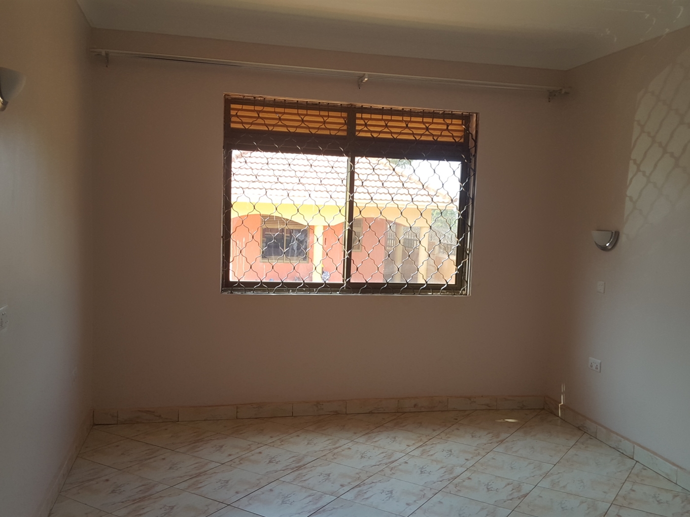 Apartment for rent in Mbalwa Wakiso