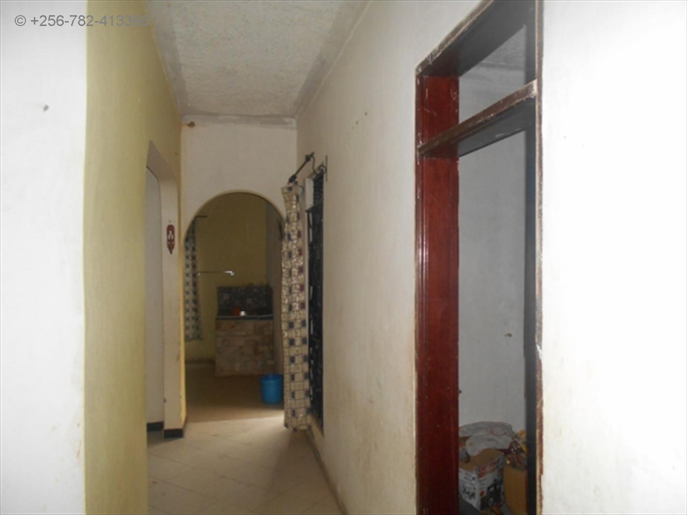 Bungalow for sale in Wakisotowncenter Wakiso