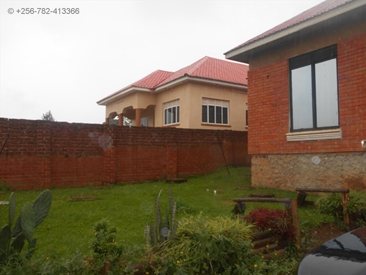 Bungalow for sale in Wakisotowncenter Wakiso