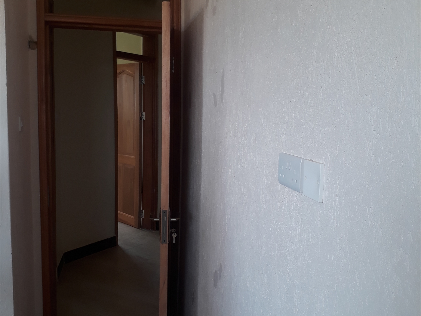 Apartment for rent in Kitende Wakiso