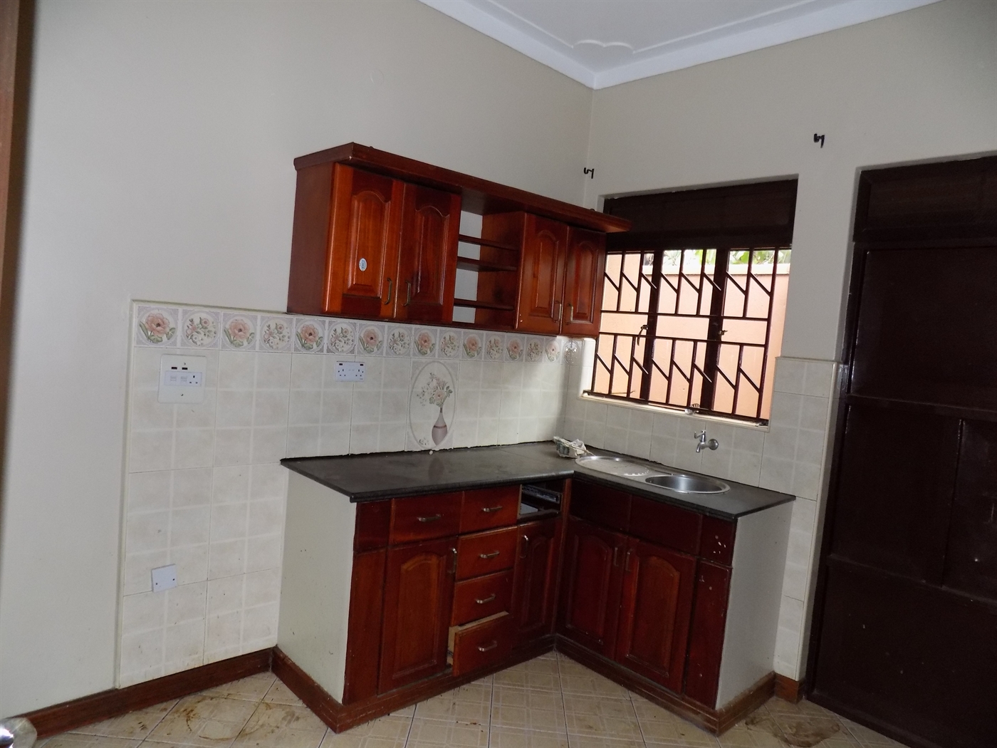 Semi Detached for rent in Kisaasi Kampala