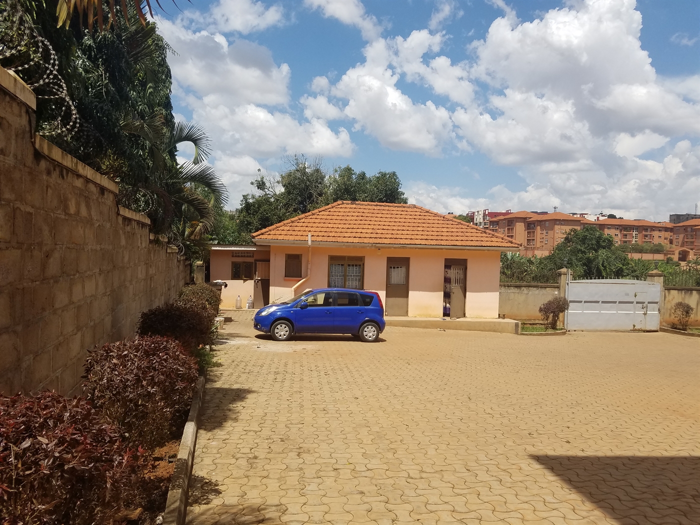 Apartment for sale in Kiwaatule Kampala