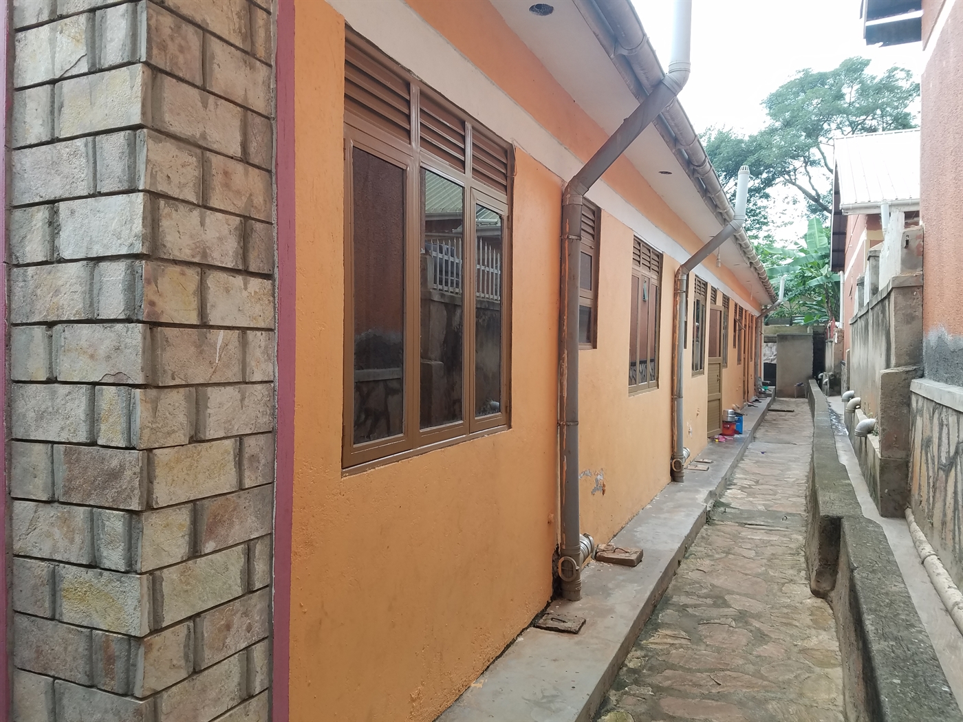 Semi Detached for rent in Bwebajja Wakiso