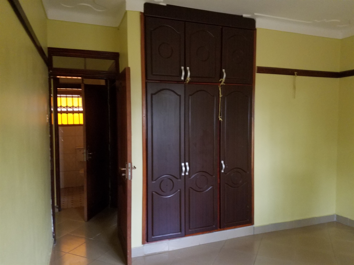 Semi Detached for rent in Bwebajja Wakiso