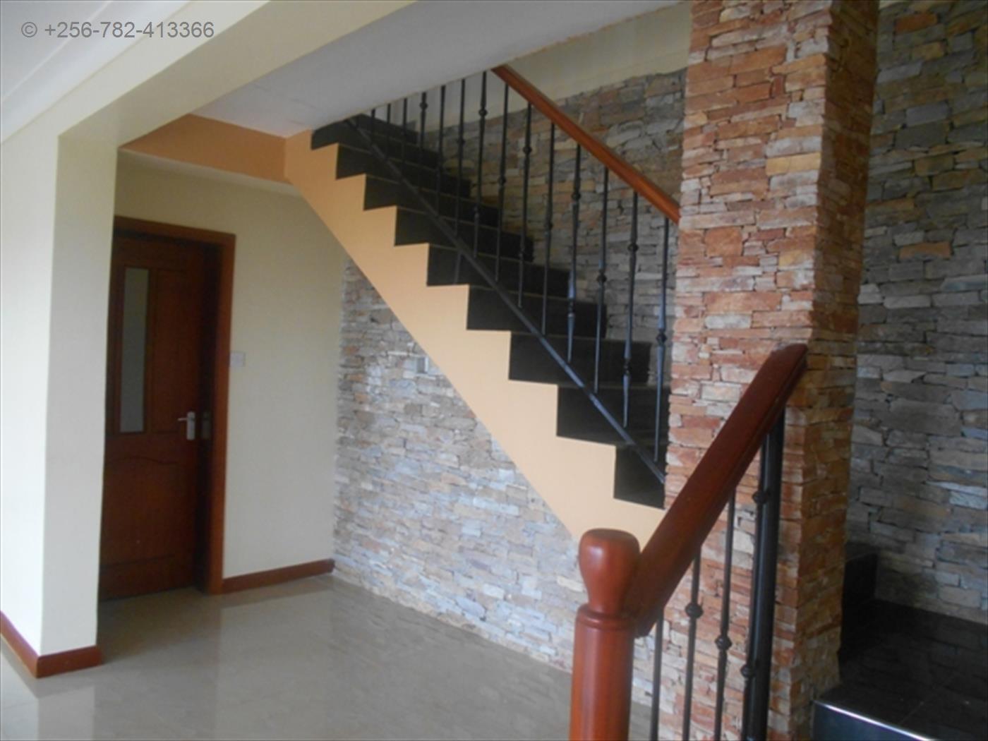 Maisonette for rent in Bwebajja Wakiso