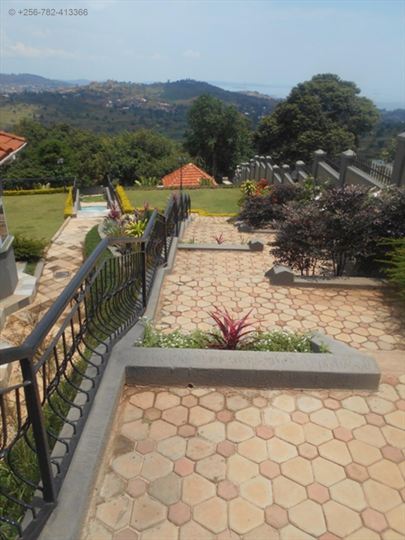 Mansion for rent in Lubowa Wakiso