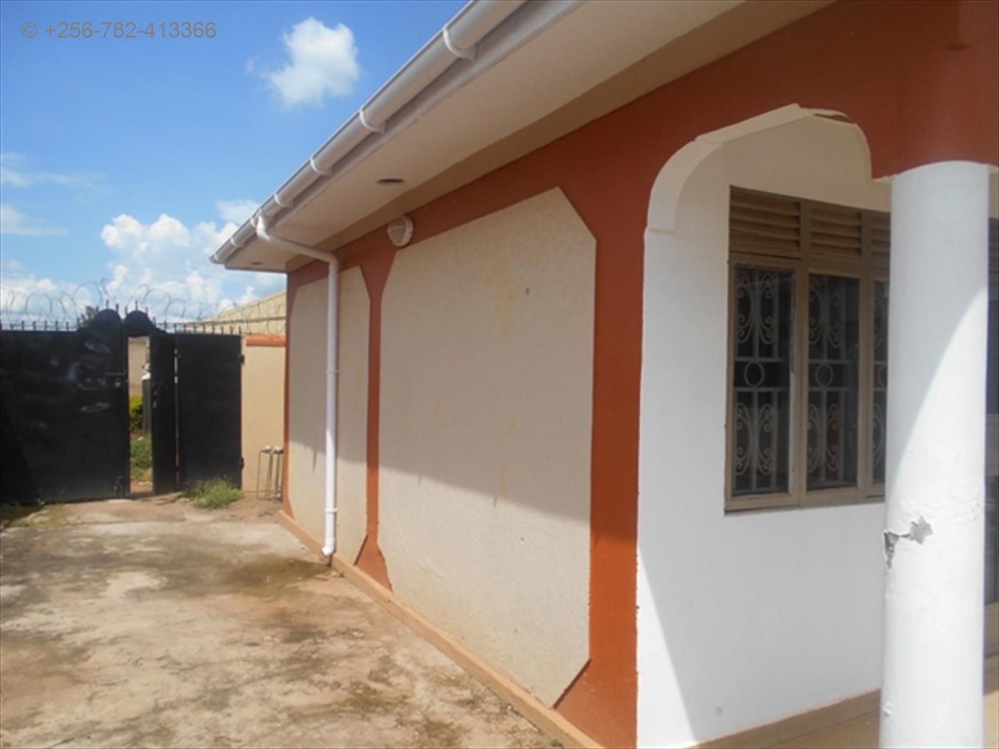 Bungalow for rent in Kulambilo Wakiso