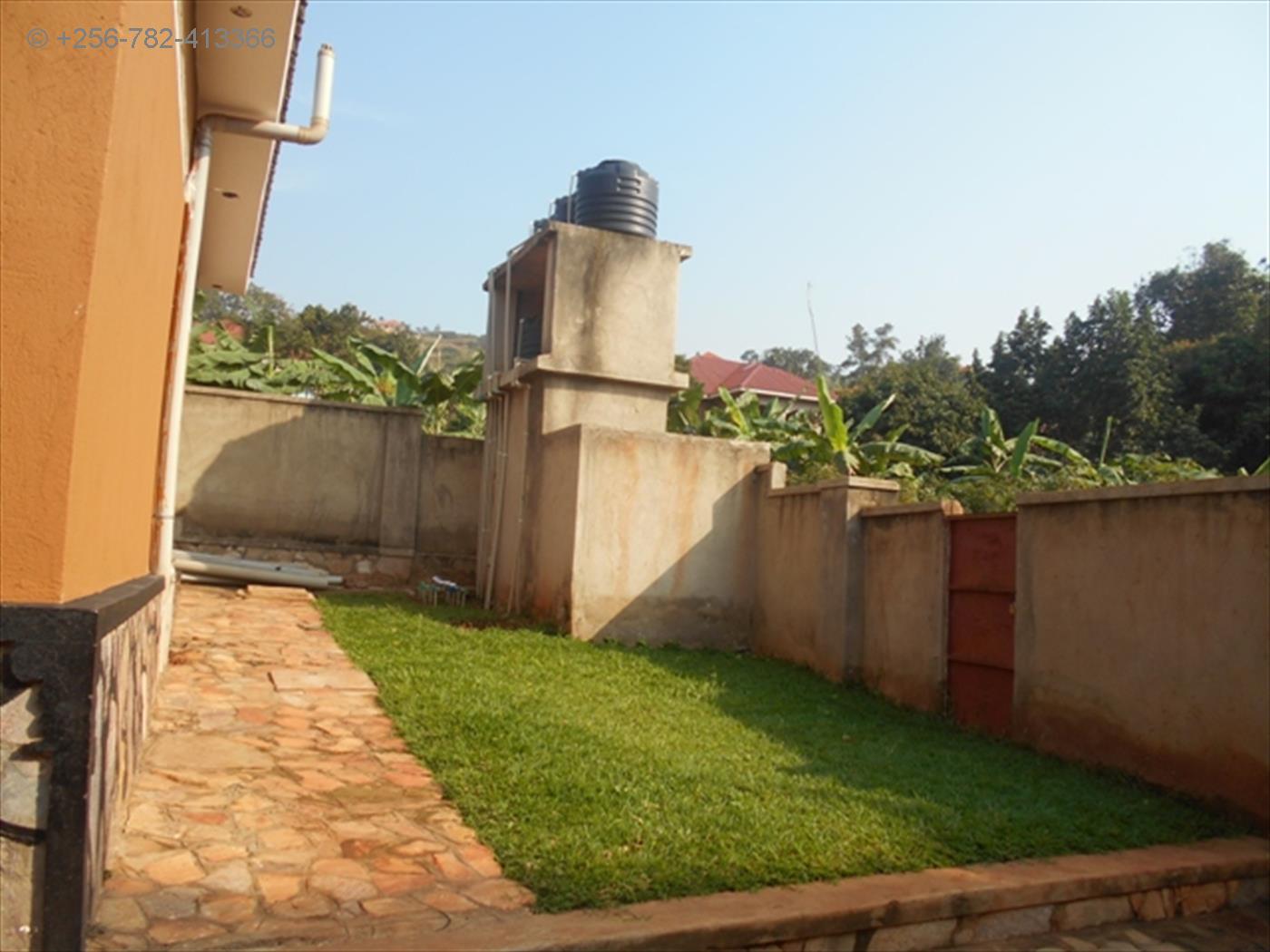 Bungalow for rent in Bwebajja Wakiso