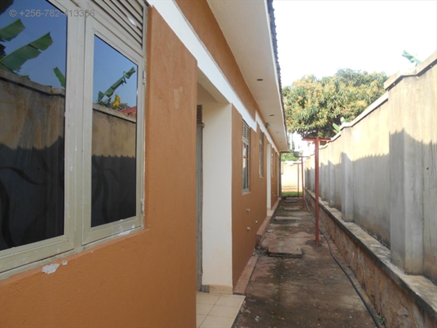 Bungalow for rent in Bwebajja Wakiso