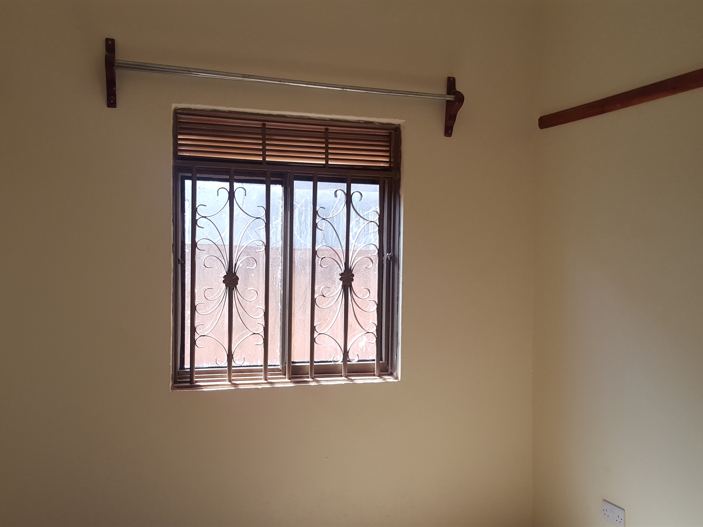 Semi Detached for rent in Namasuba Wakiso