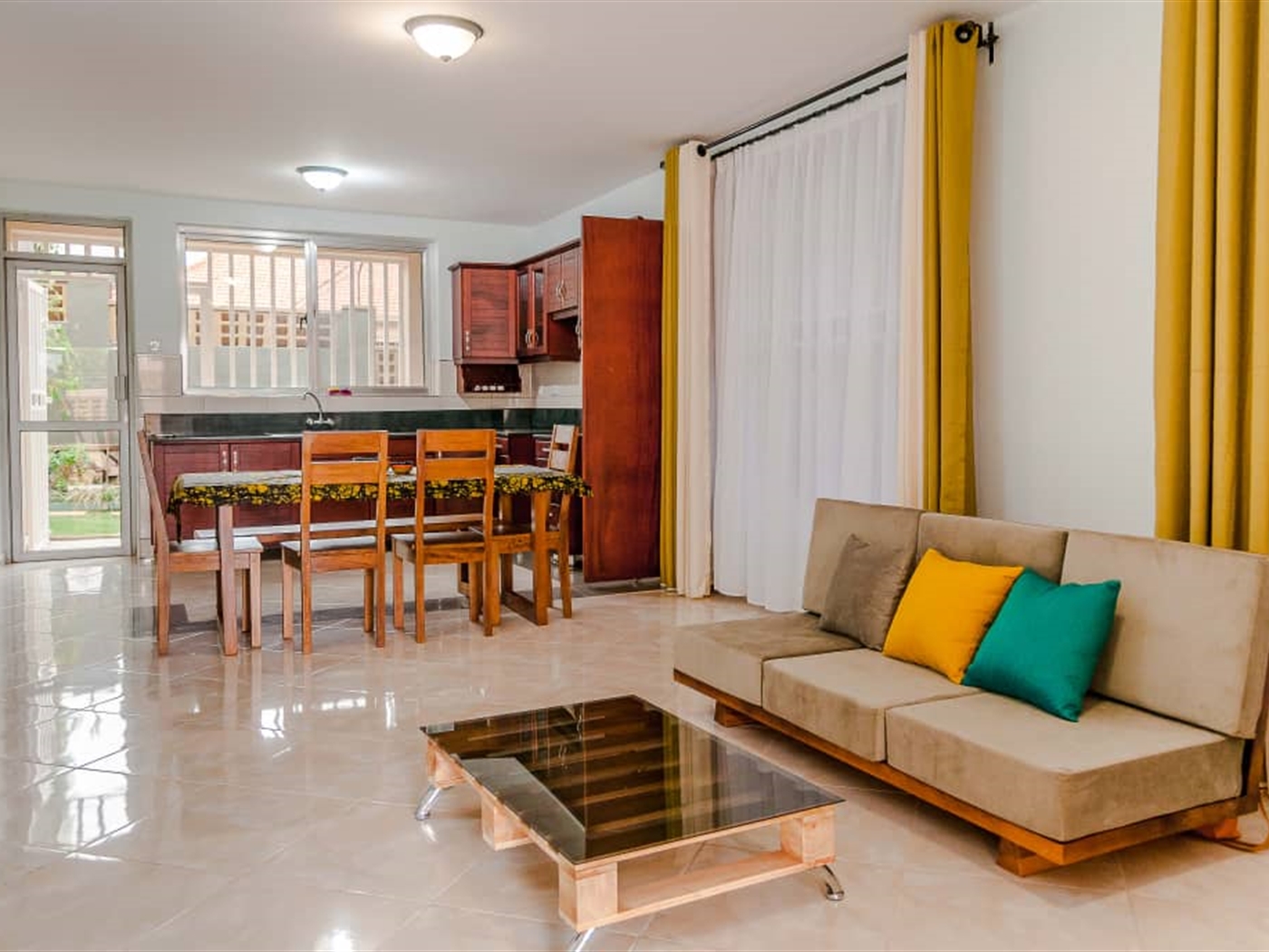 Villa for rent in Kiwaatule Kampala
